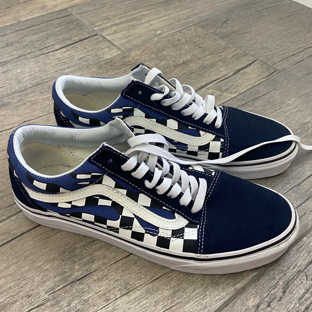 NWOT Navy Blue Drip Vans!